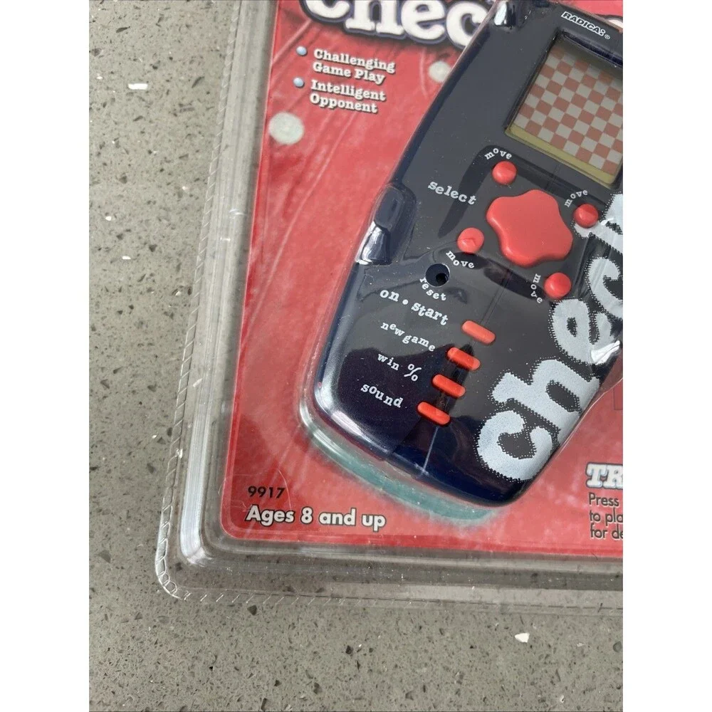 Radica Checkers Electronic Pocket Handheld Game 1998